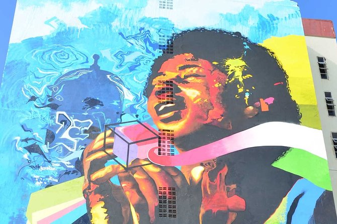 Graffiti Tour in Getsemani Cartagena - Walking through Barrio Getsemani