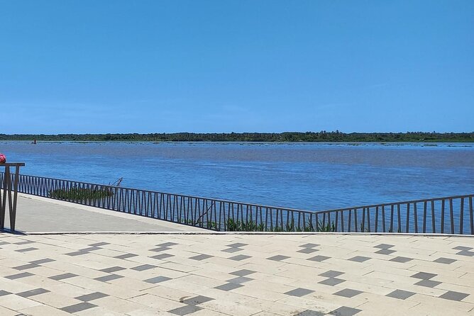 Gran Malecón, Carnaval Museum and Downtown Barranquilla City Tour 6H - Ventana al Mundo: a 15-minute photo stop