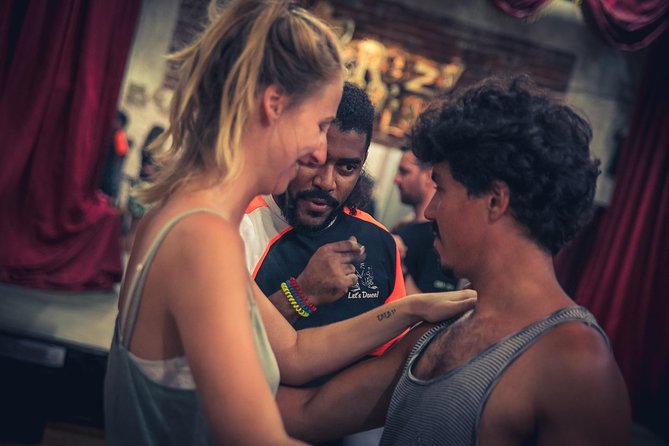 Group Salsa Class in Cartagena, Colombia - Warm-up first, then rhythm and footwork