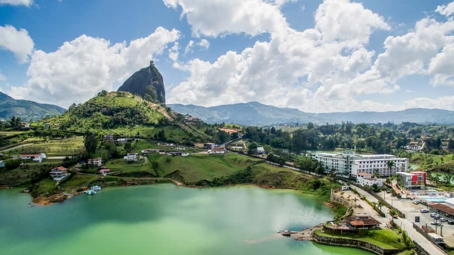 Guatape and El Peñol Rock Tour: Private or Shared - What the strongest praise tells you