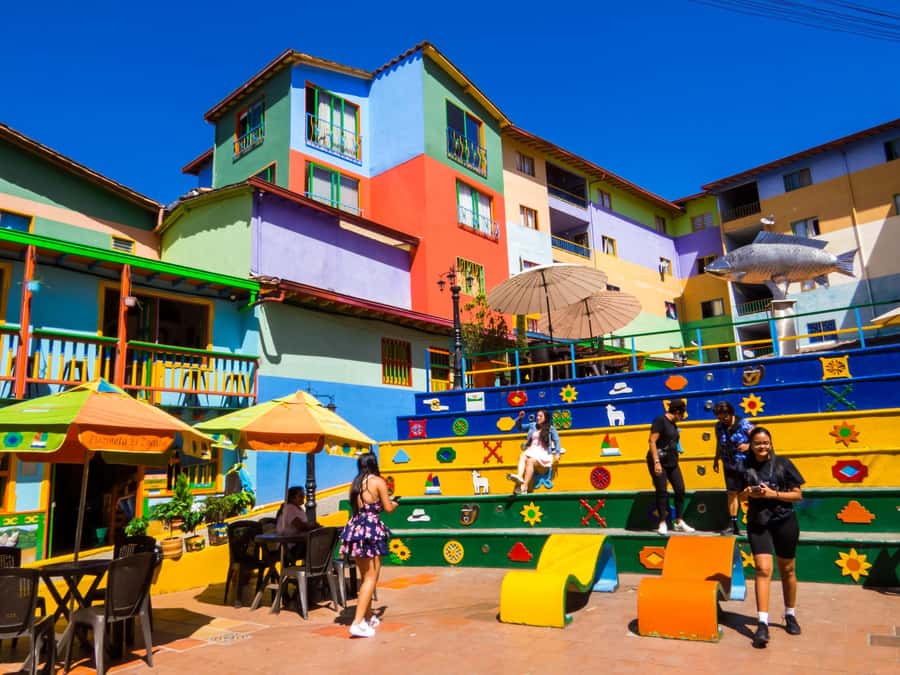 Guatape and El Peñol Rock Tour: Private or Shared - Shared or private: which fits you?