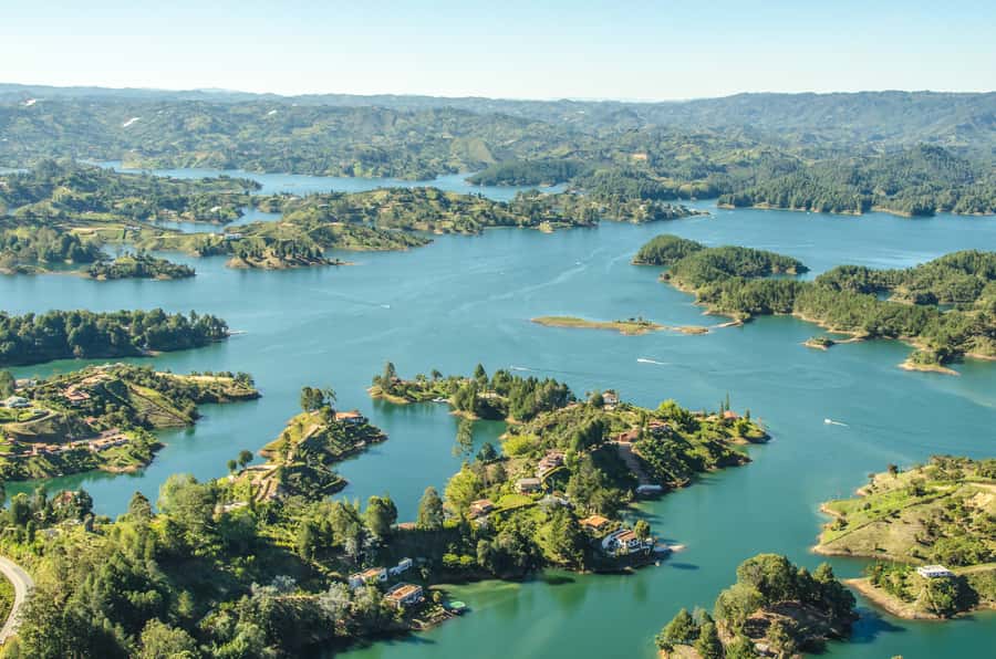 Guatapé: Day trip with Transport, Food & Boat - Starting at El Poblado or Laureles