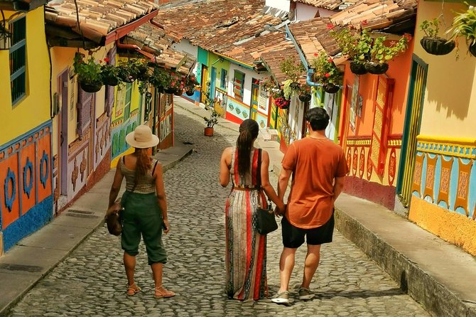 Guatape & Horse Ride & El Peñol Rock & Quaint Town From Medellin - Practical details before you go