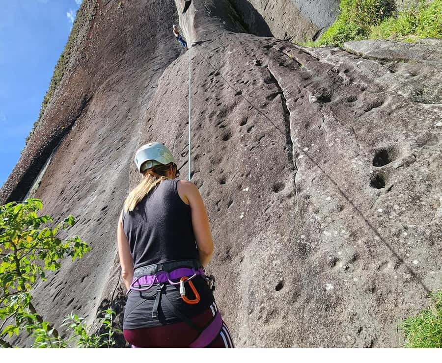 Guatapé: Iconic rock climbing for beginners and experts. - The Aerial Hammock Is the Odd and Wonderful Finish
