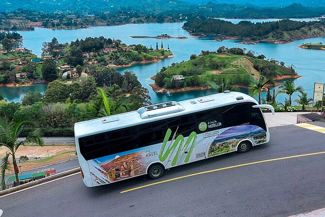 Guatapé Tour: Piedra del Peñol with Boat Tour, Breakfast, Lunch - Breakfast at Delicias de la Abuela