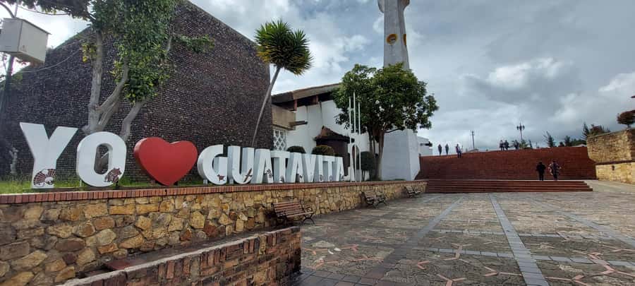 Guatavita Lagoon + Casa loca + Pueblo+ Salt Cathedral - Guatavita Lagoon and the El Dorado Legend