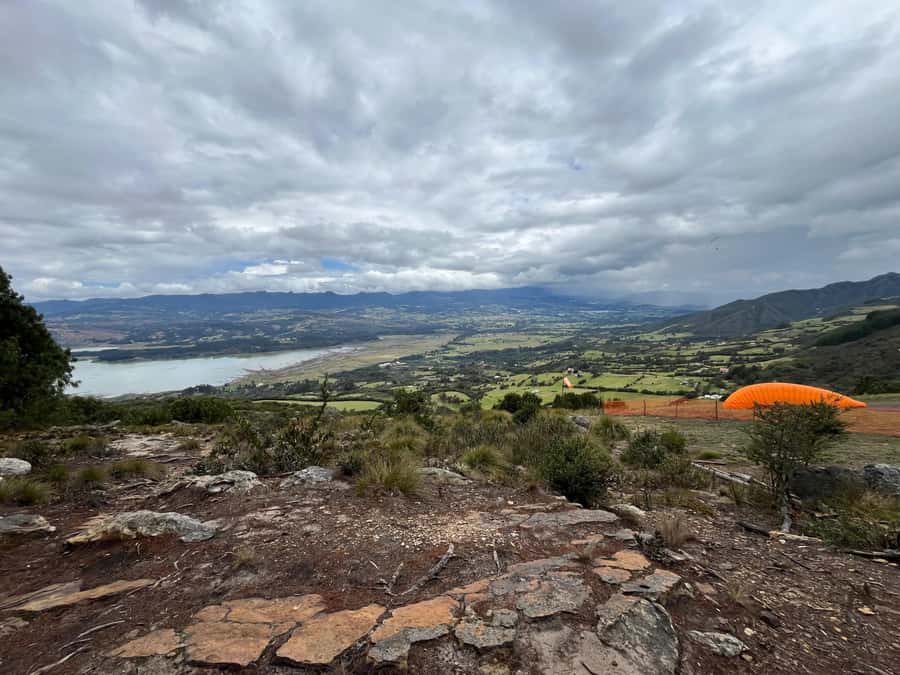 Guatavita: Tour to Guatavita Lagoon, the Village and Casa Loca - Practical preparation for the mountain day
