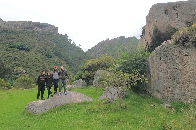 Hike to the Rocky mountains of Sutatausa Private Day Tour - Three hours among the Farallones de Sutatausa