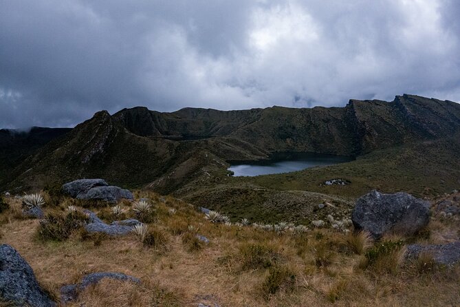 Hiking Chingaza Páramo, Siecha Lagoons - Lunch beside the high mountain views