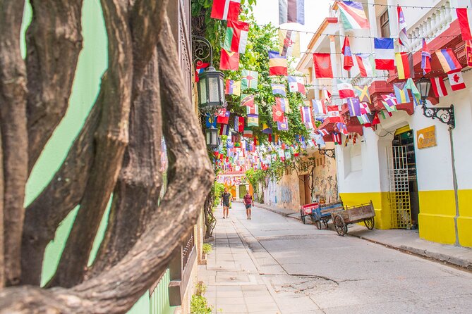 Historic Walking Tour of the Getsemani Neighborhood - Plaza del Pozo and the neighborhood’s first well