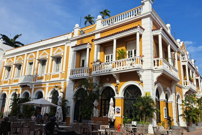 Historical Tour of Cartagena - The Queens’ Portal and Colombia’s Beauty Contest