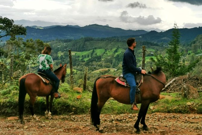 Horseback Riding in Medellin Private Tour: Great Views & Horses - Why the two-guide setup matters