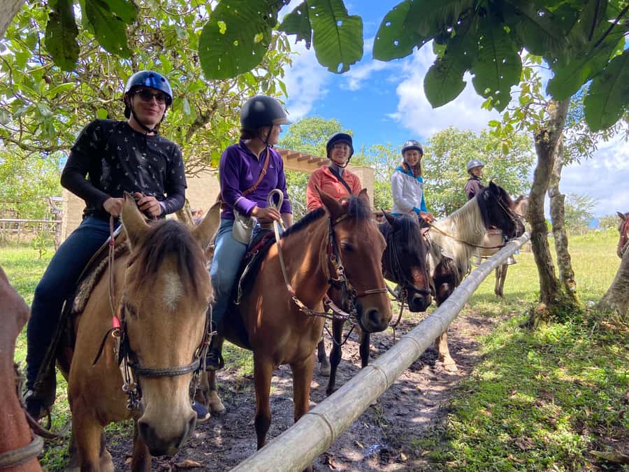 Horseback Riding Tour and visit to Tablón, Chaquira, Pelota - Practical advice for a better day