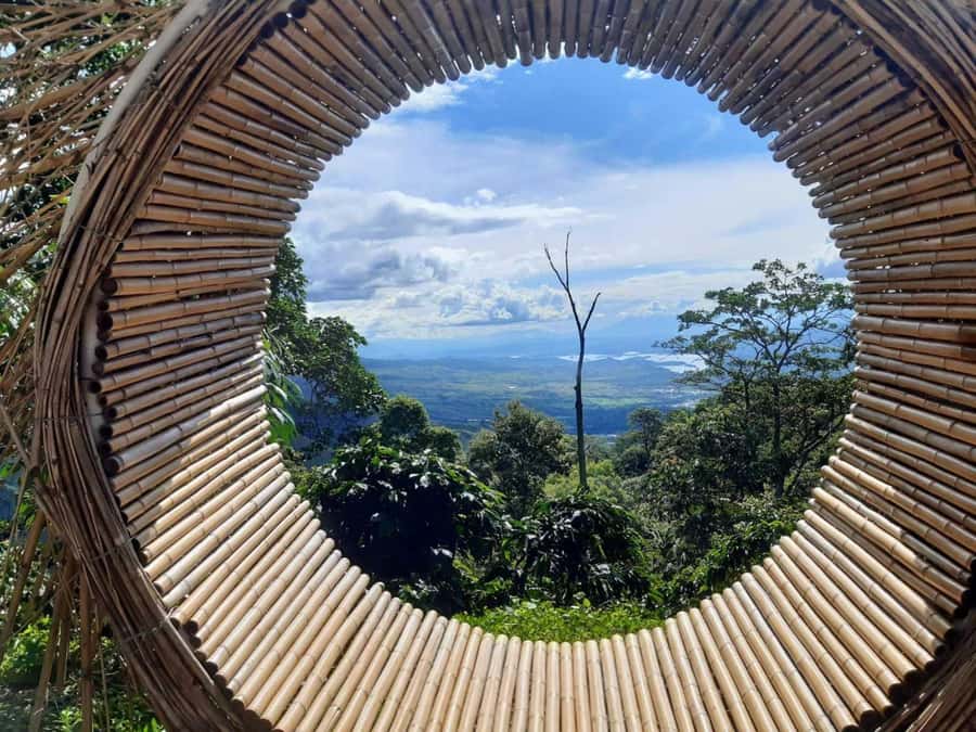 HUILA VIEWPOINTS MANO DEL GIGANTE - Leaving Neiva for Gigante