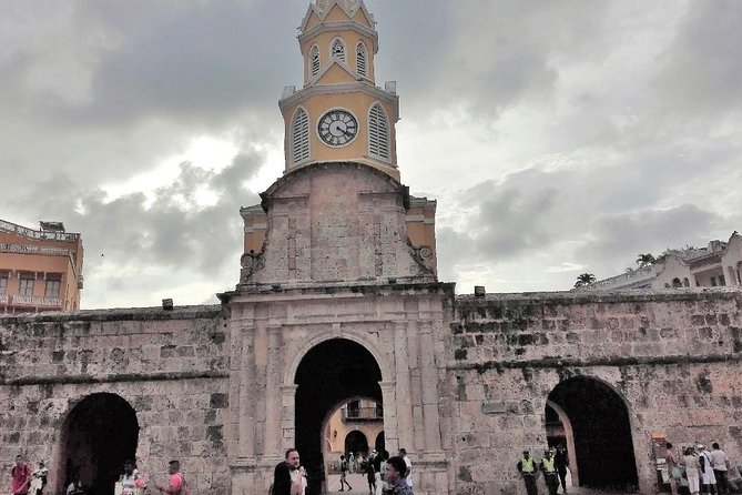 Into the Walls of The City: A Self-Guided Audio Tour - Key points at a glance