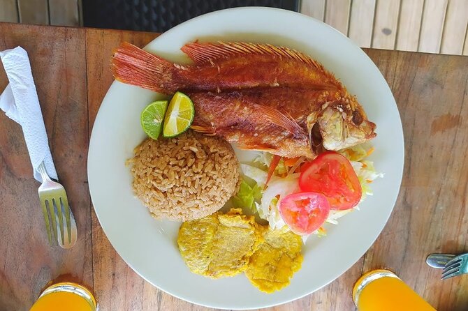 Islas del Rosario plus Bioluminescence Experience - Cholon: music, palapas, and extra spending