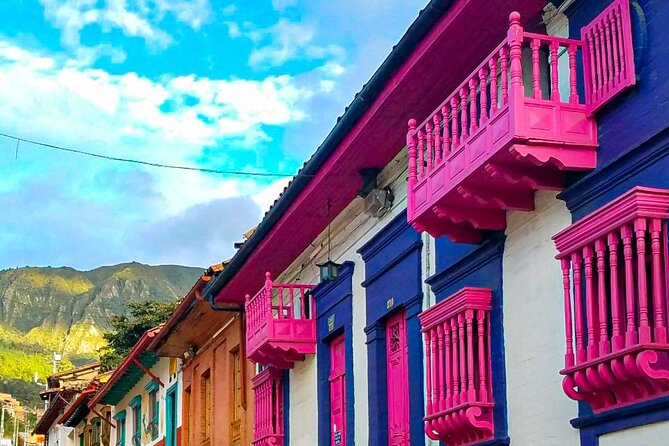 La Candelaria Bogotá Private Tour. (4 Hrs.) - Quinta de Bolívar: a quieter start with a national connection