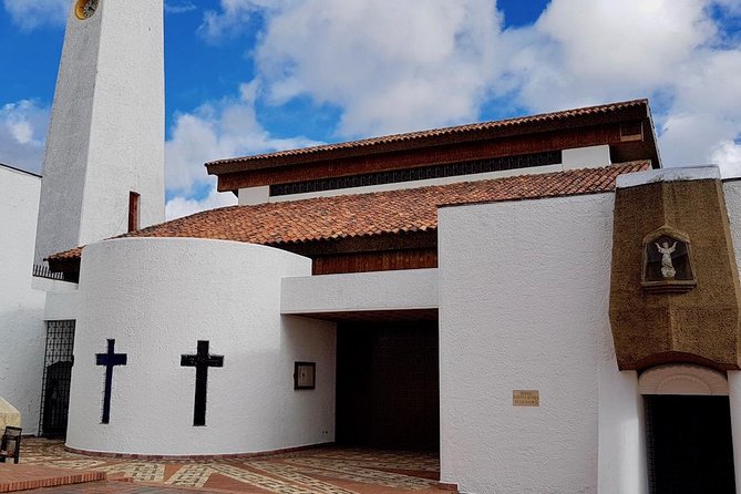 Lake Guatavita, Zipaquirá Salt Cathedral and Colonial Towns Tour - Is $440.30 a Good Value?