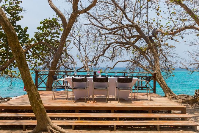 Majagua Island Day Trip from Cartagena íncluding Traditional Colombian Lunch - Is $191 a fair price?