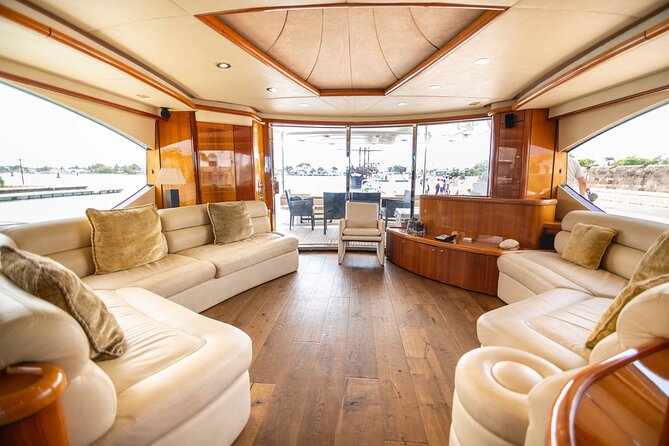 Marlet Sunseeker 82' yacht rental, the largest in Cartagena - Starting at Cartagena Nautical Club