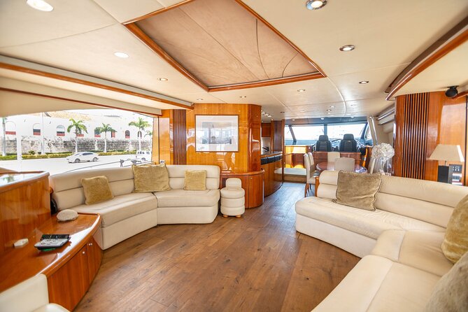 Marlet Sunseeker 82' yacht rental, the largest in Cartagena - Time on the islands and a possible Cholón stop