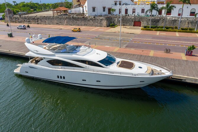 Marlet Sunseeker 82' yacht rental, the largest in Cartagena - Choosing the right departure time