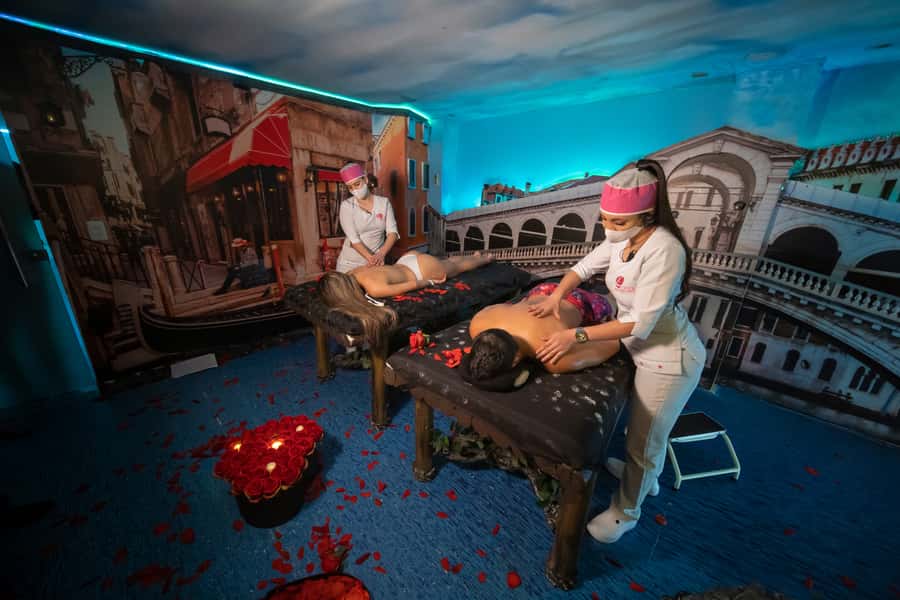 MedelIín: Full Body Massage and Water Therapy Experience - Amazon and Temazcal themed massage rooms