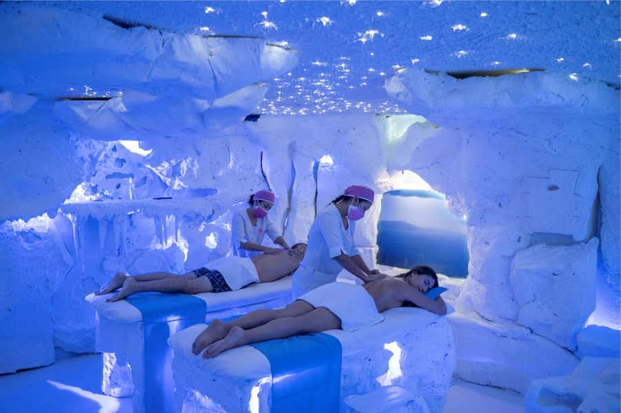 MedelIín: Full Body Massage and Water Therapy Experience - Is $215 per person a fair price?