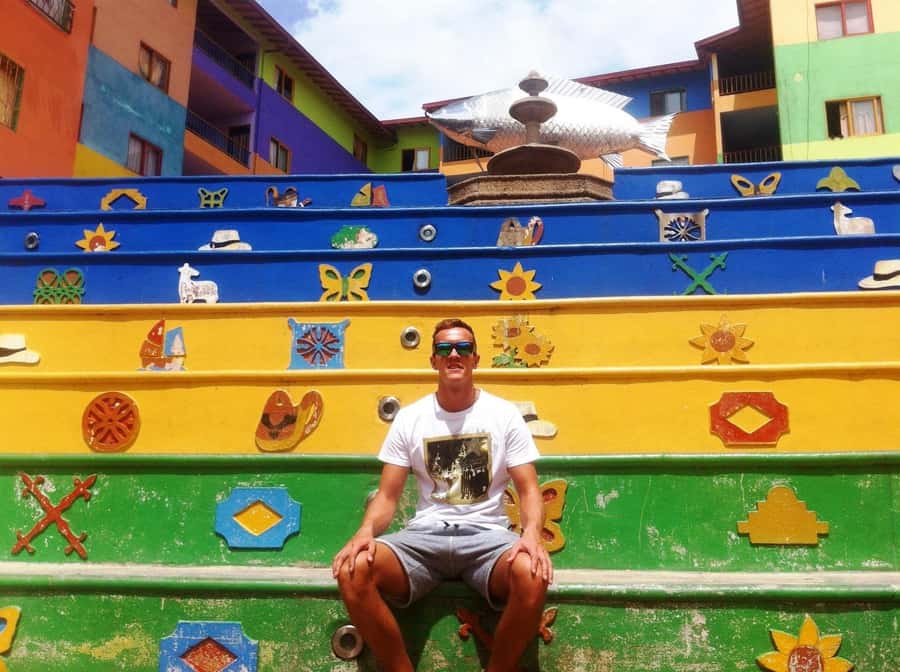 Medellin and Guatape Full Day Pablo Escobar Tour - La Manuela by private boat