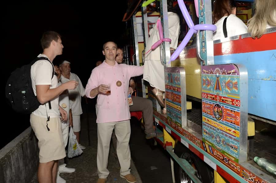 MEDELLIN: CITY TOUR CITY NIGHT TOUR + OPEN BAR - Is $38 a fair price?