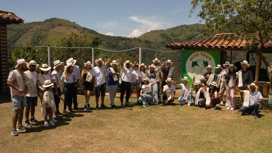 Medellin: Coffee and fruit tour - From Medellín’s hotel lobby to Ebejico’s mountain roads