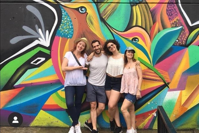 Medellín: Comuna 13 Graffitour With Snacks Included - Key points to know before booking