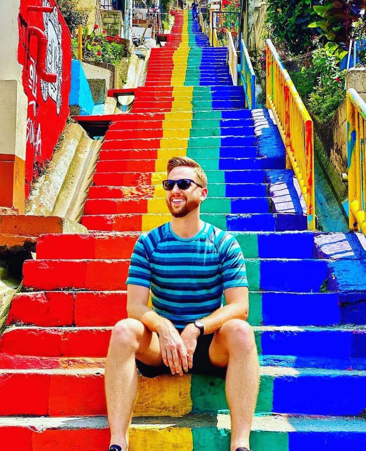 Medellín: Comuna 13 True Story and Street Food Tour - Independence Neighborhoods 1 and 2