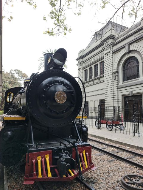 Medellin downtown: History and culture through fun stories - Carabobo Street And The Former Palace Of Justice