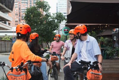 Medellín Essential: history & local life on E-bike
