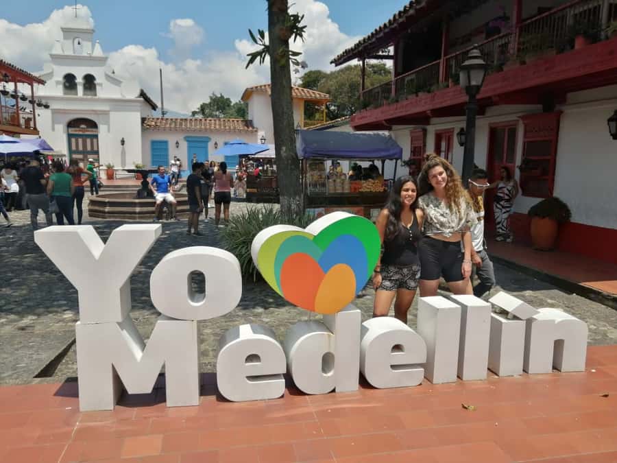 Medellin: Full Day Guided City Highlights Tour - Key points to know before booking