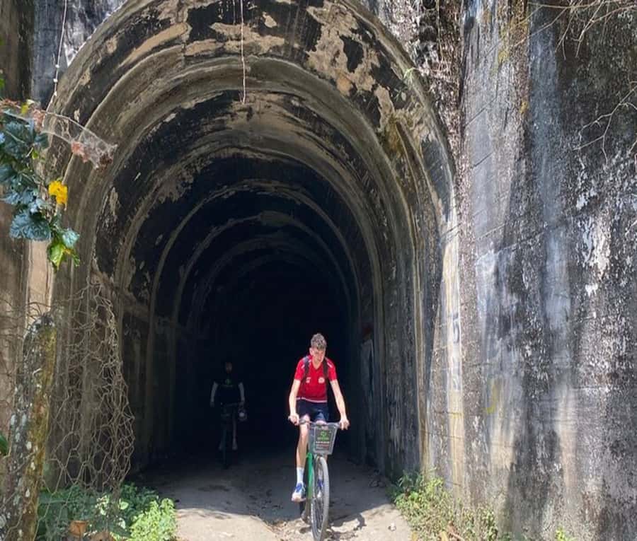 Medellín: Full-Day Mountain Bike Tour with Lunch - What the riding is really like