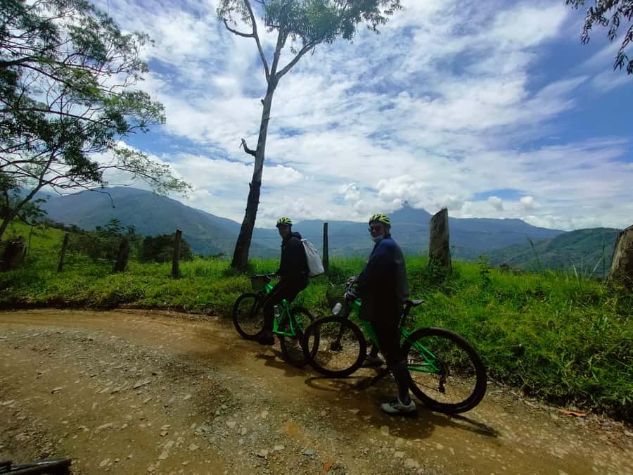 Medellín: Full-Day Mountain Bike Tour with Lunch - Waterfalls, rivers, and the beer stop