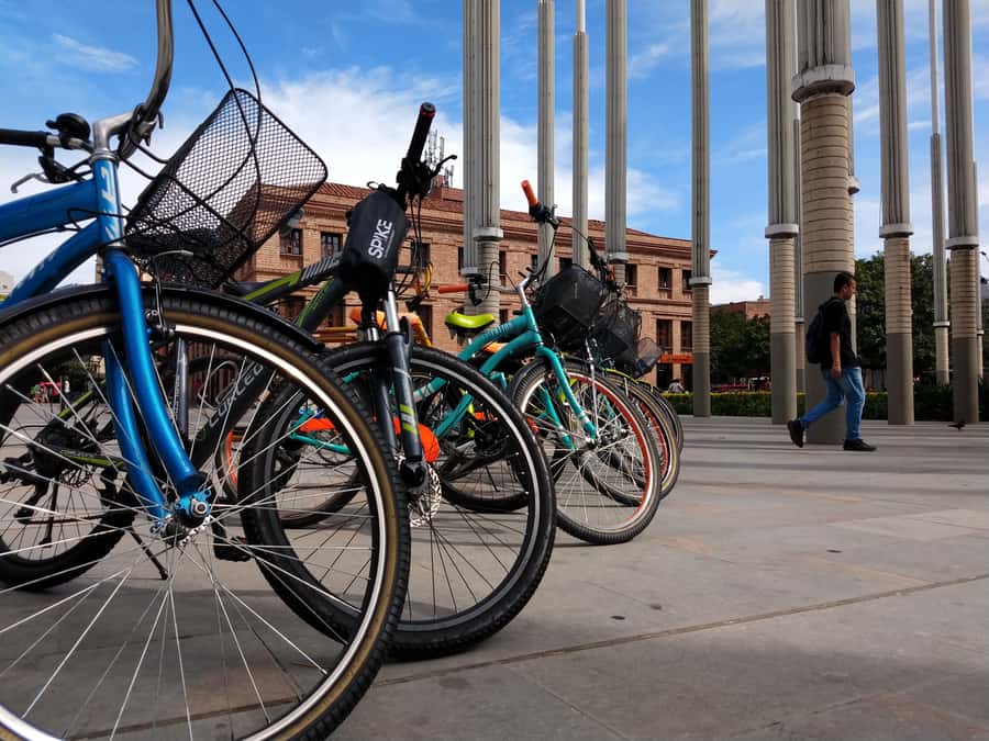 Medellín: Guided City Bike Tour - Why a bicycle is a smart way to see Medellín