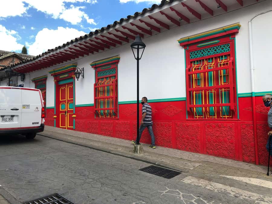 Medellín: Half-Day Private Colonial Towns Tour - Who should book this outing?