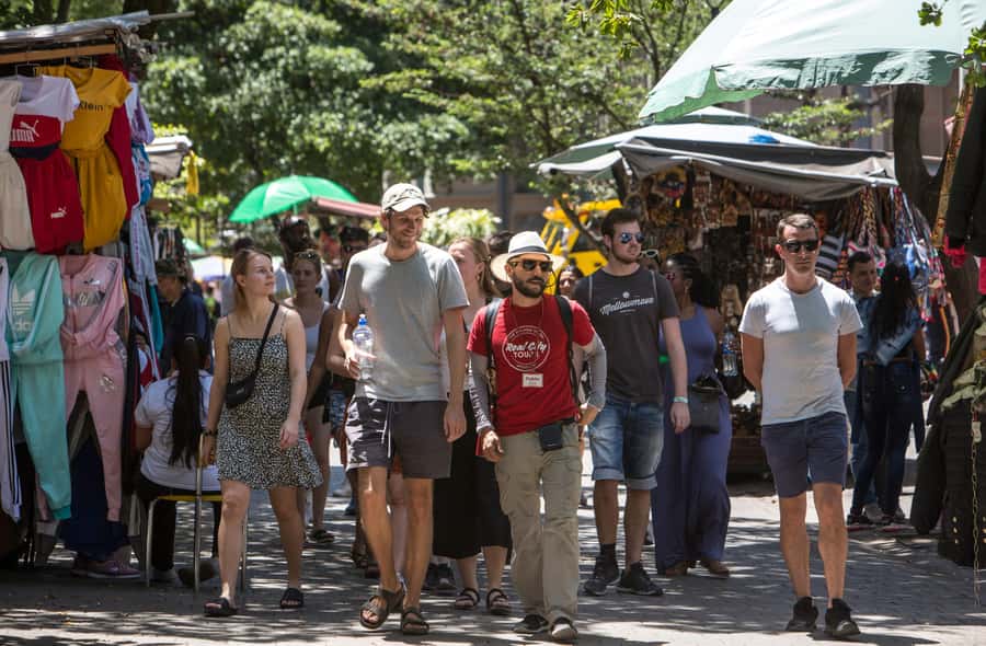 Medellin Historic Walking Tour - Monumento a La Raza and Plaza de las Luces
