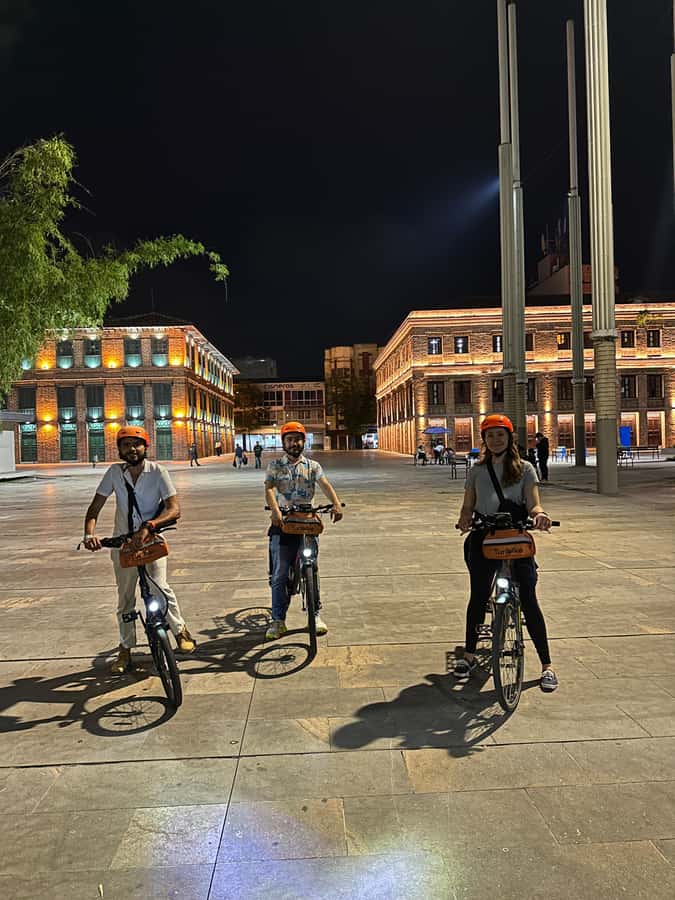 Medellín: History & Local Life Essentials Tour on an E-Bike - Key points to know before you ride