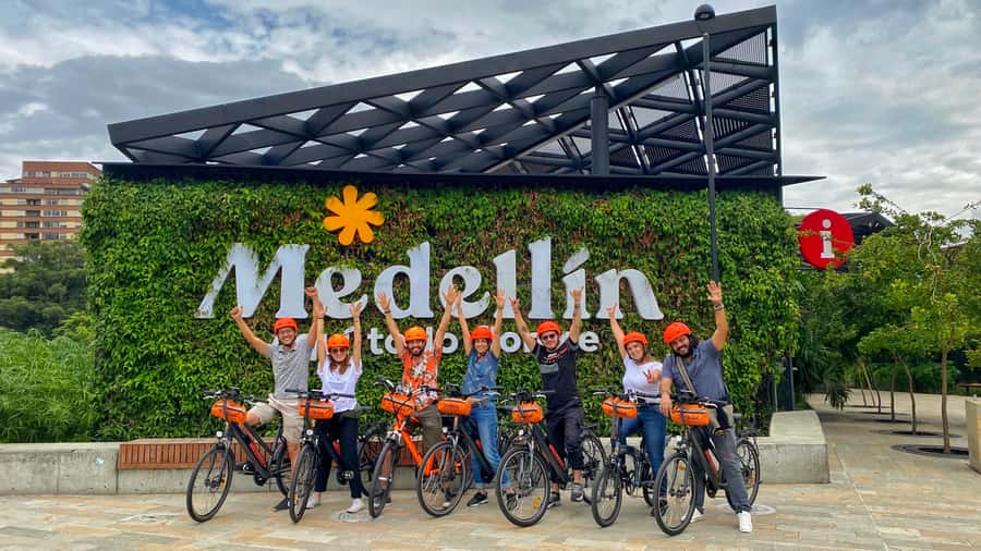 Medellín: History & Local Life Essentials Tour on an E-Bike - Why an e-bike is a smart way to meet Medellín