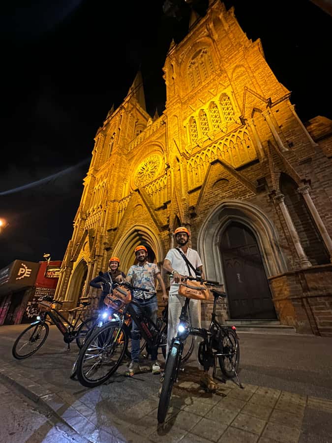 Medellín: History & Local Life Essentials Tour on an E-Bike - San Antonio Park and a story of destruction