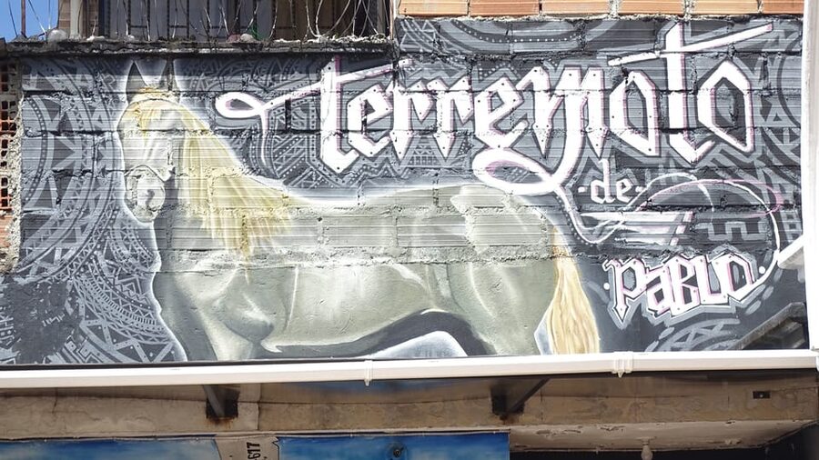 Medellin: In the footsteps of Pablo Escobar through the city - A small group changes the experience