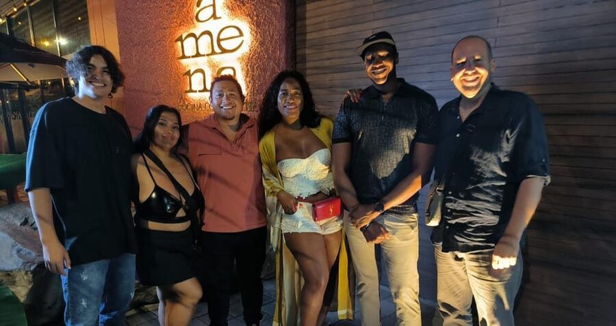 Medellín: One Night in El Cielo Viewpoint with activities - The walk to Michigan Pizza Bar