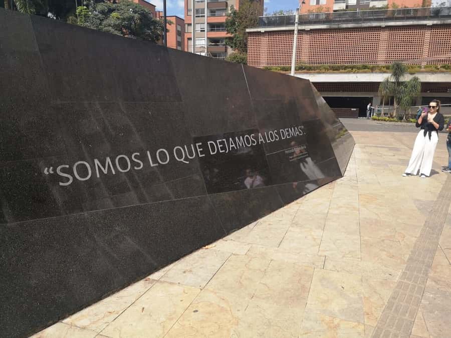 Medellin: Pablo Escobar, Dark Times & the New Medellin Tour - Transport, timing, and what four hours really gives you