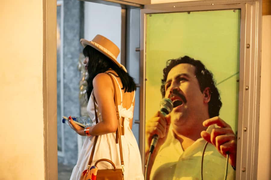 Medellín: Pablo Escobar Tour with Guide and Transportation - Virgen Rosa Mystica and the public side of Escobar