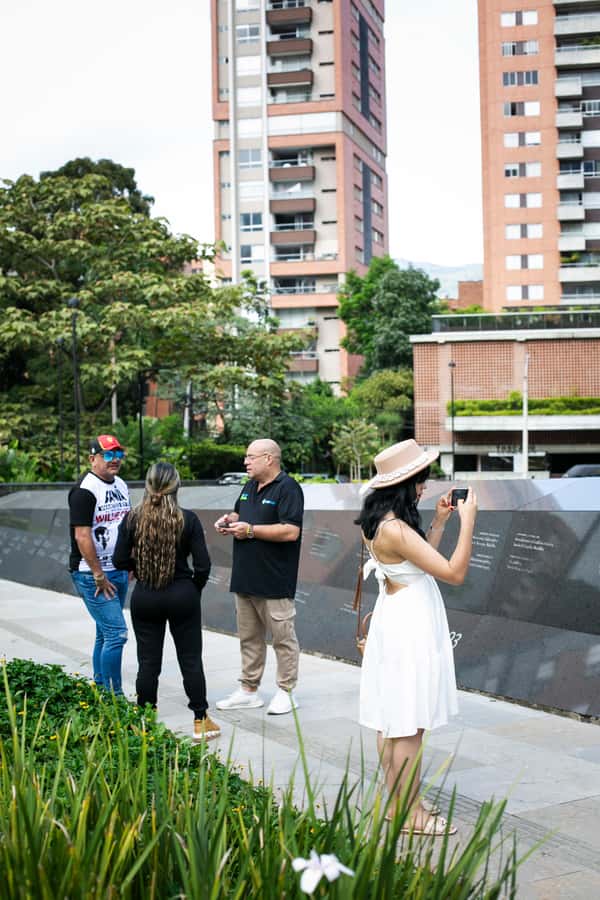 Medellín: Pablo Escobar Tour with Guide and Transportation - Inflexión Memorial Park and the cost of violence