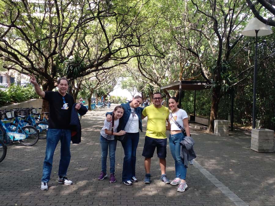 Medellin: Pablo Escobar y City Tour privado. 2 tours en 1 - What the $107 price means